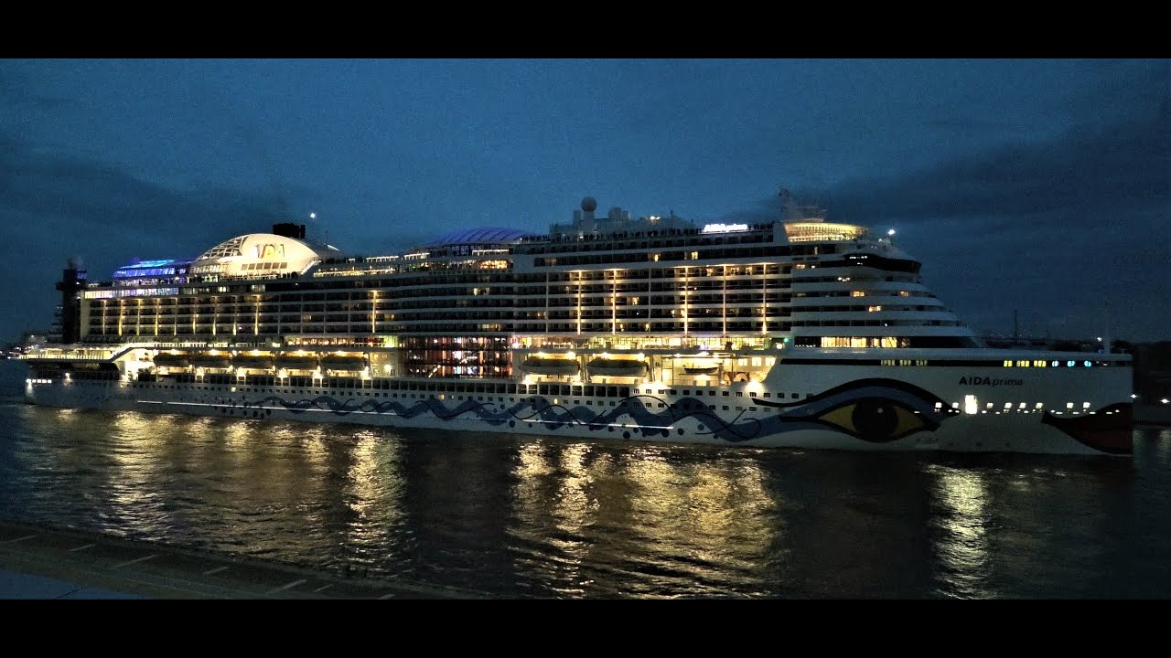 1080p AIDAprima Erstes auslaufen zur eröffnung der Wintersaison 2021 in Hamburg 30.10.2021