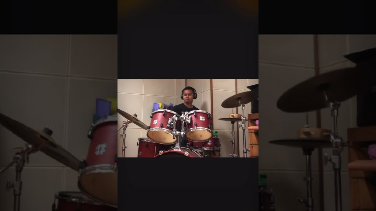 Black Hole Sun cover by SoundGarden (I don’t own the rights to the song)