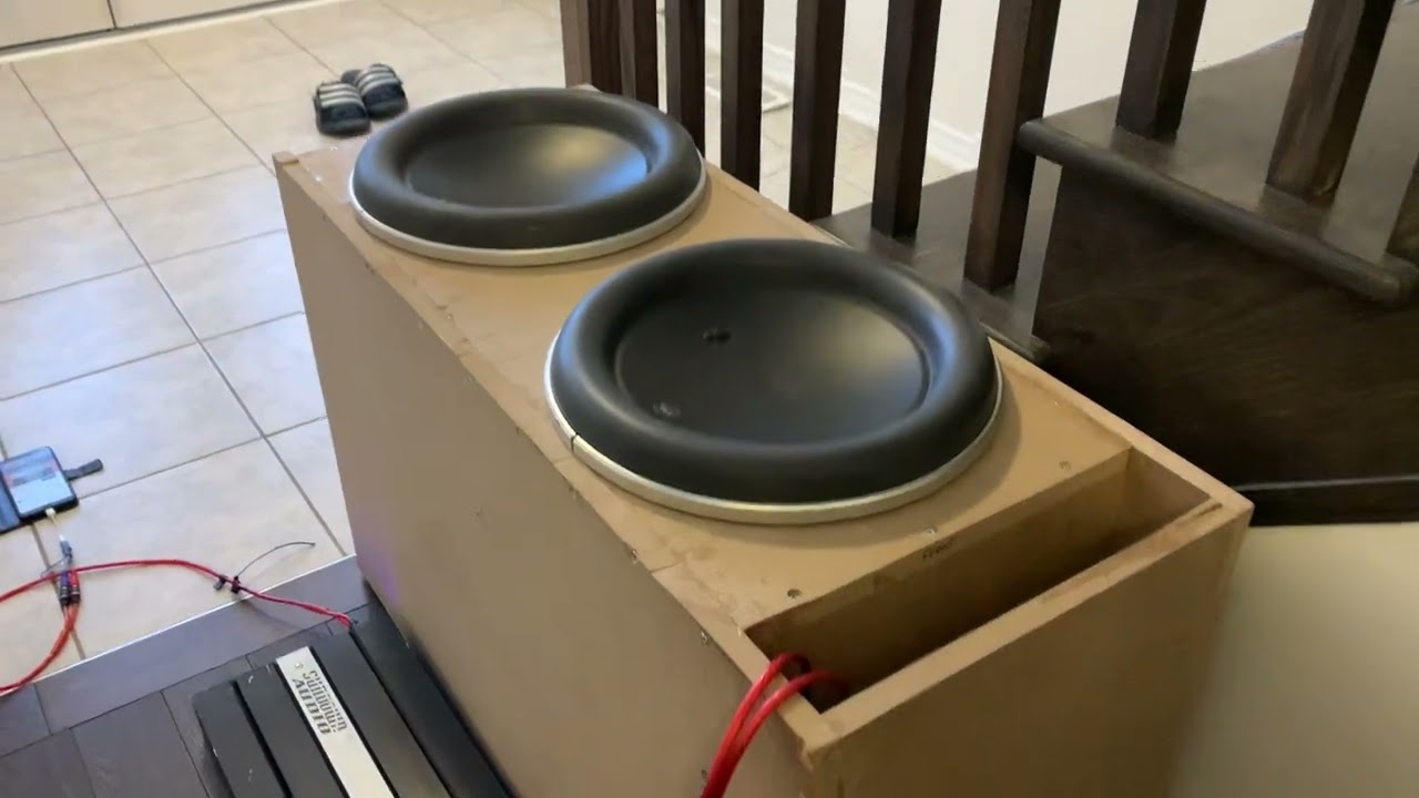 JL 13W7’s On A Sundown SCV-6000D Bass Test