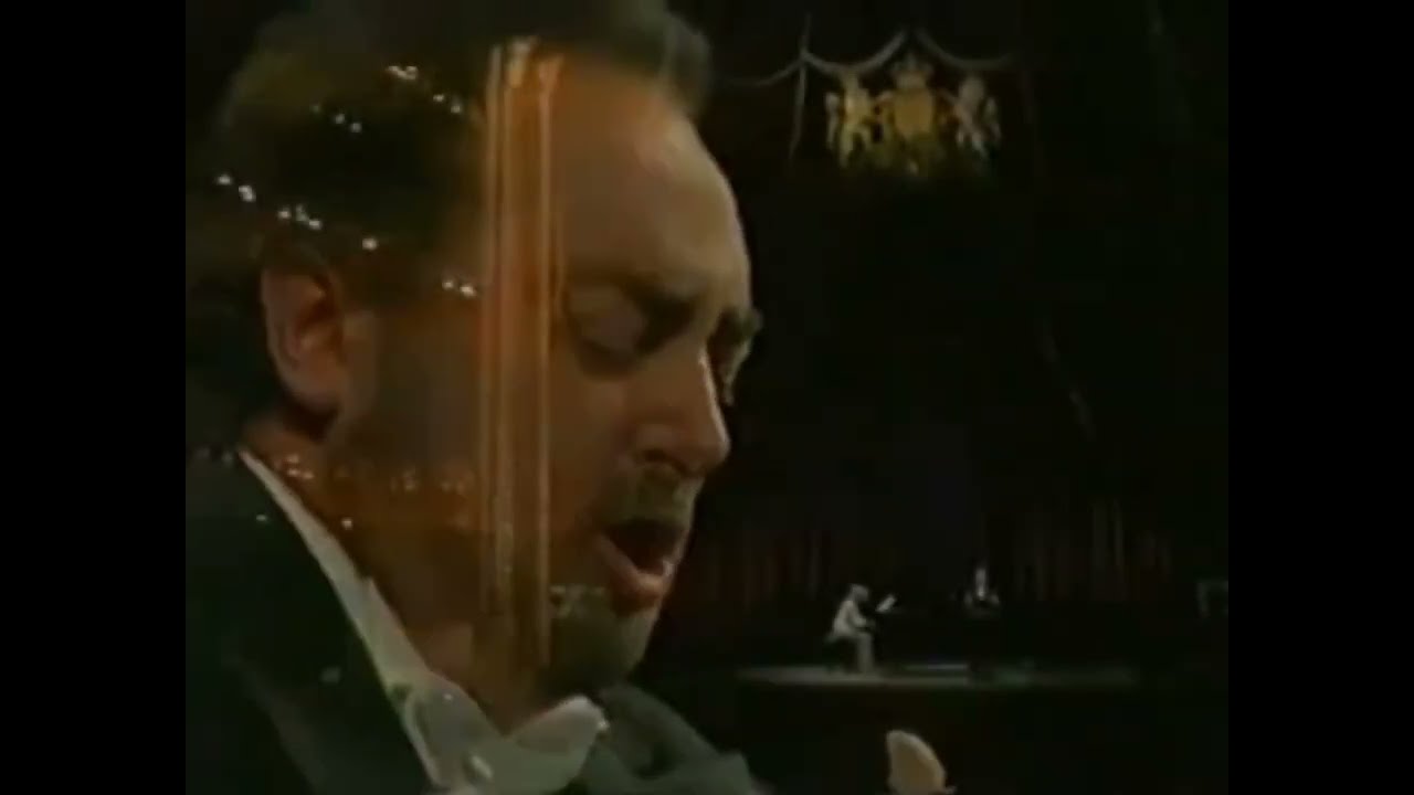 Dennis O'Neill - Vesti la giubba (Leoncavallo_I Pagliacci) 