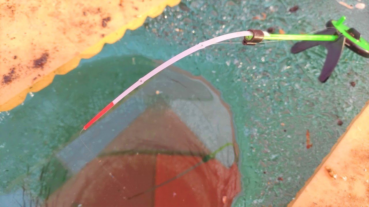 Дно БУРЛИТ ОТ РЫБЫ!! ВОТ ЭТО ЖОР!! Зимняя рыбалка по последнему льду