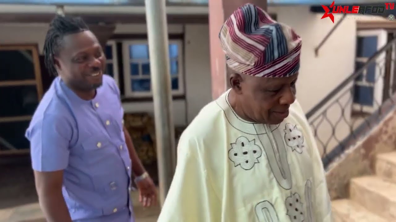 Baba WANDE welcomes kunle Afod in his oshogbo house again