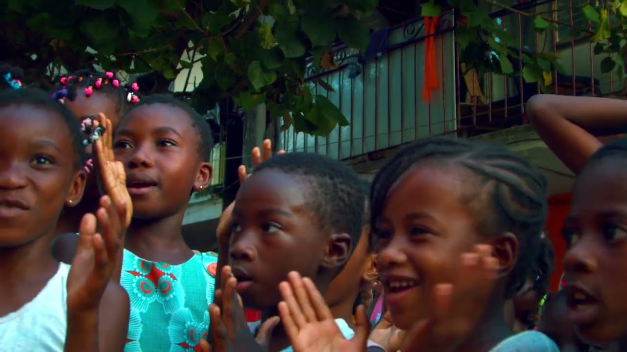Dj Ravanely - Ambiance au village (Clip Officiel)