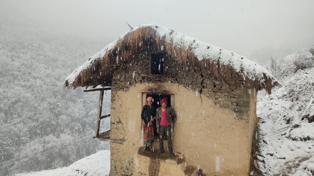 Life in A Nepali Himalayan Village During the Snowfall Time | Best Life in Nepali Mountain Village |