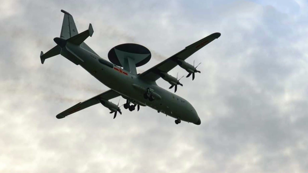 Eyes in the Air : Shaanxi KJ-500 AEW&CS, Abode for the Air Battle Managers (AD Controllers)