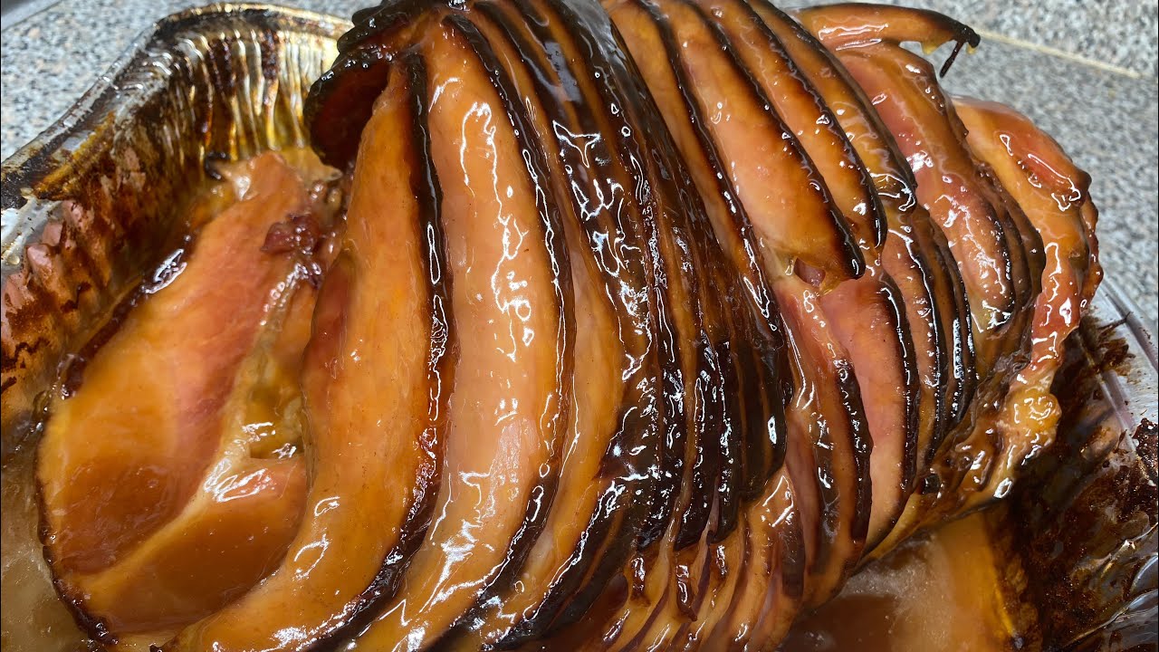 BROWN SUGAR GLAZED BAKED HAM