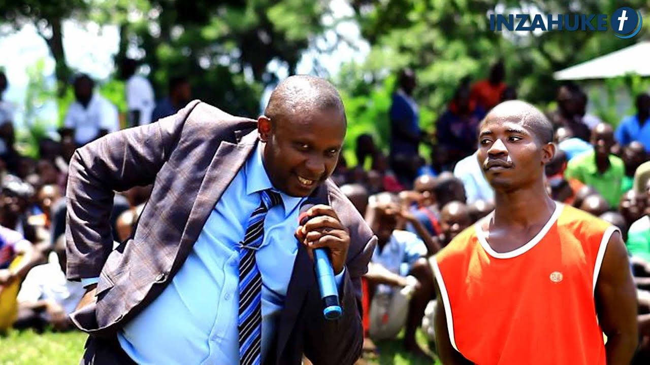 Pst Theogene mukigo ngororamuco IWAWA❤ Bahuje urugwiro na bana bakira agakiza🙌amateka yawe yahinduka