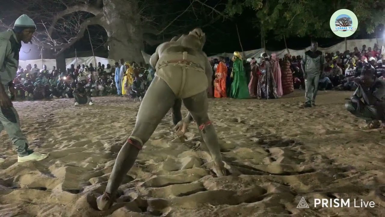 Deuxième demi-finale el capo bou keur farba vs son adversaire poids légers à keur farba 
