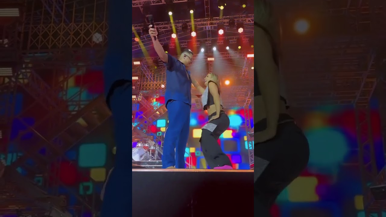 Carla Perez dança com Xanddy em Salvador (2023)