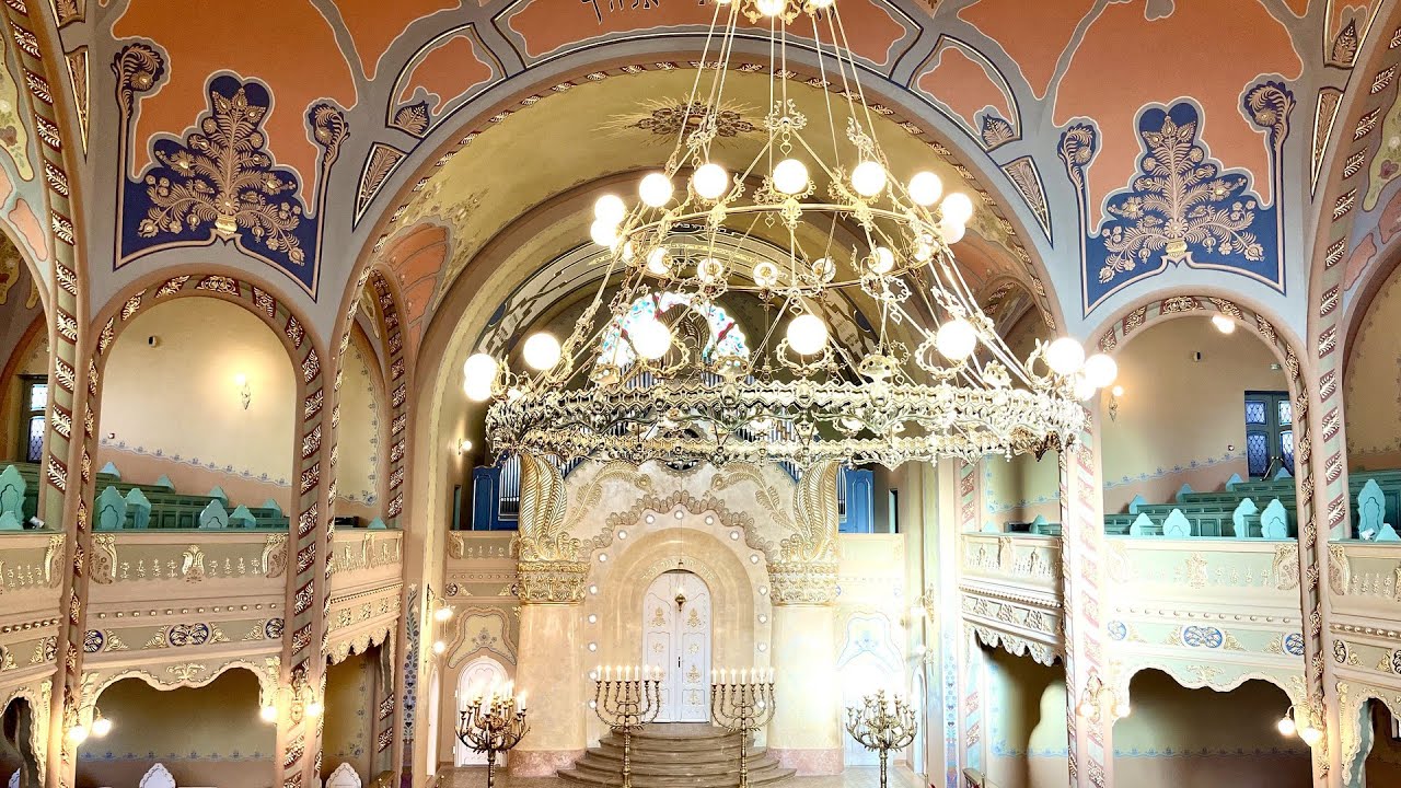 Красивая синагога Сербии в городе Суботица|  Beautiful synagogue of Serbia in the city of Subotica