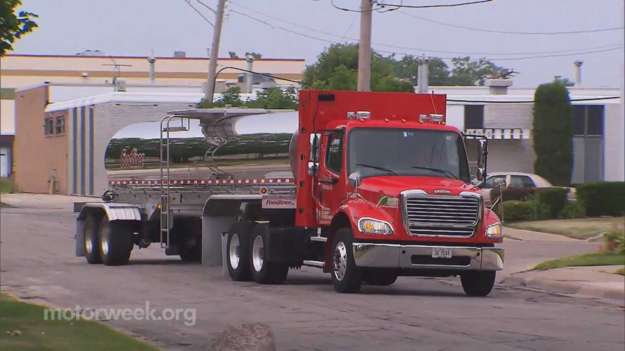 Clean Cities: Foodliner CNG Trucks