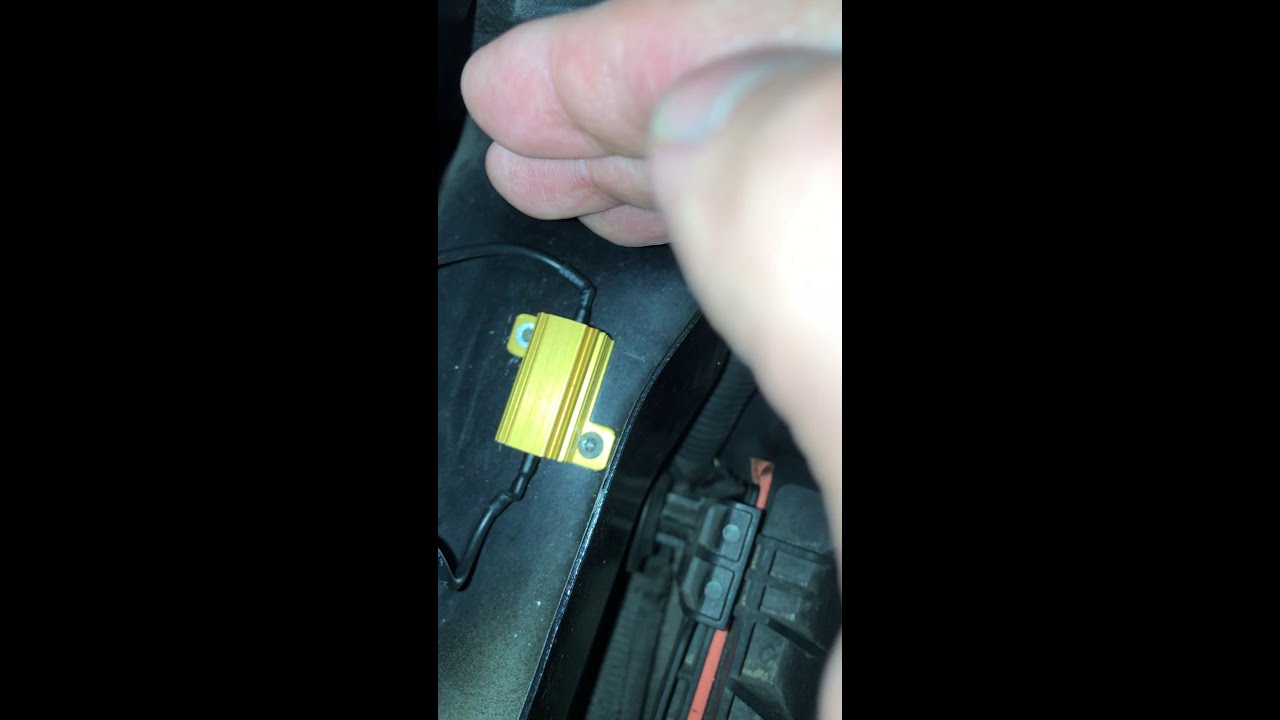 Installazione di un KIT a led Diurne DRL comprensivo di spegni spia su Alfa Romeo Mito