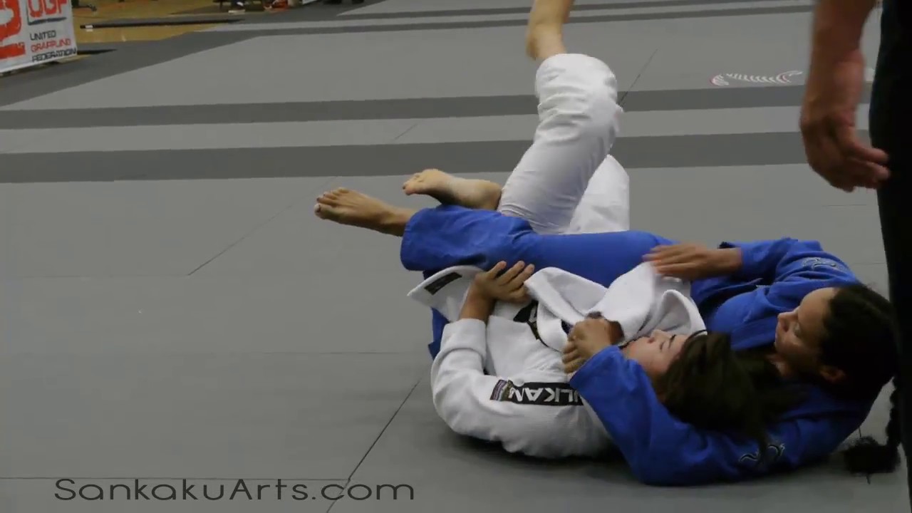 WI Women’s Brazilian Jiu-Jitsu Marion Reneau trianlge mounted submission