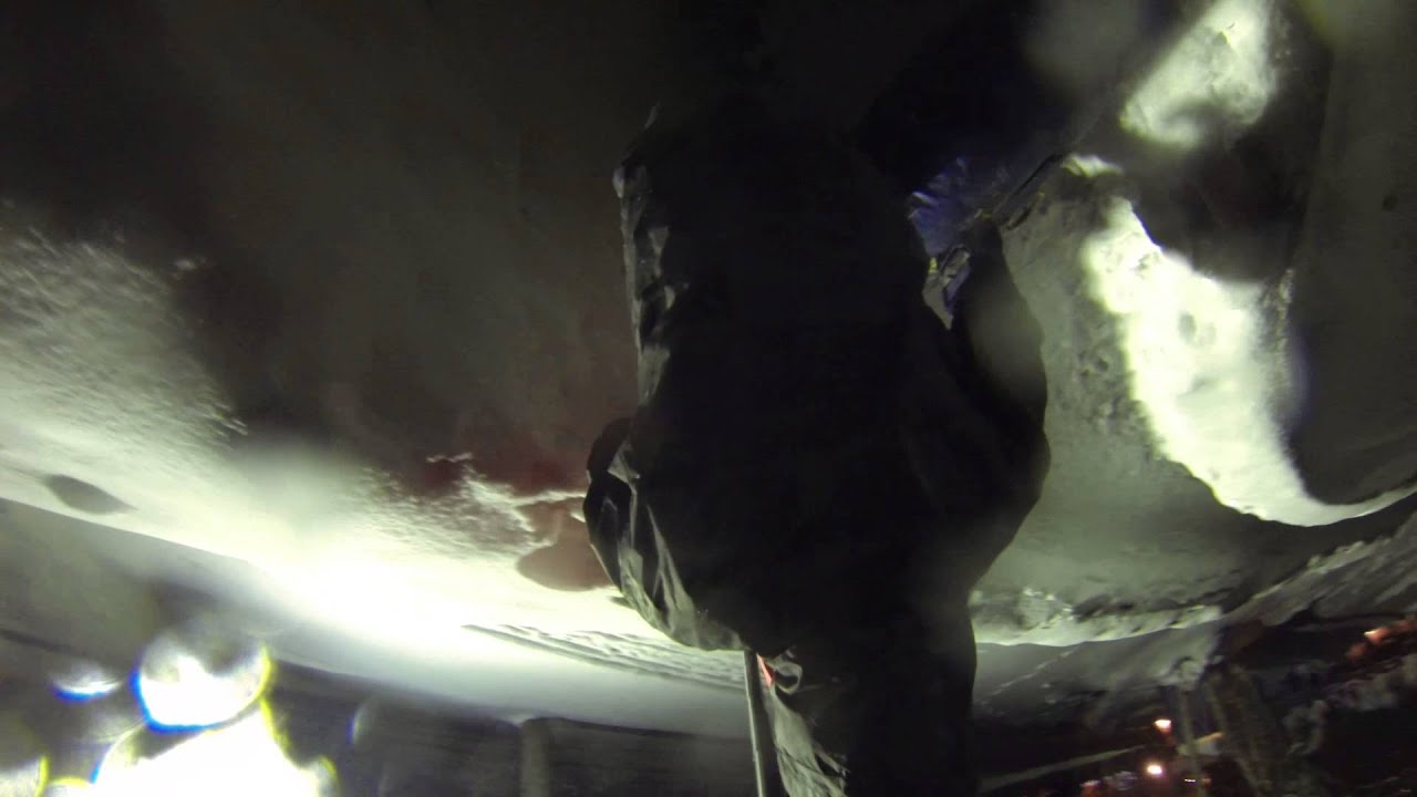 2014-02富良野-FrankyGoPro 13 (歡寒村Franky玩水泡)
