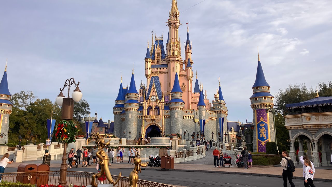 Wolt Disney World parade
