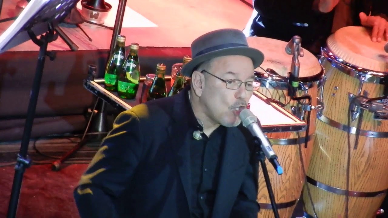 RUBEN BLADES Y 