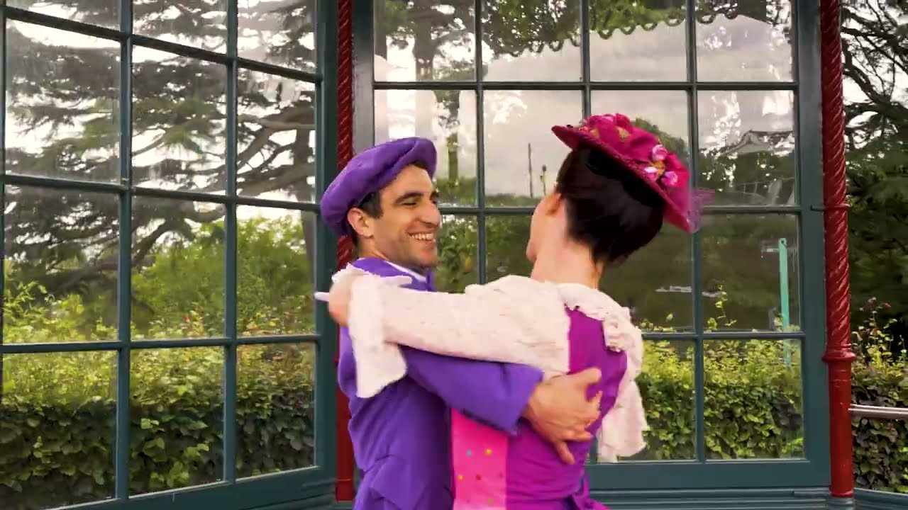 A Jolly Holiday with Mary Poppins