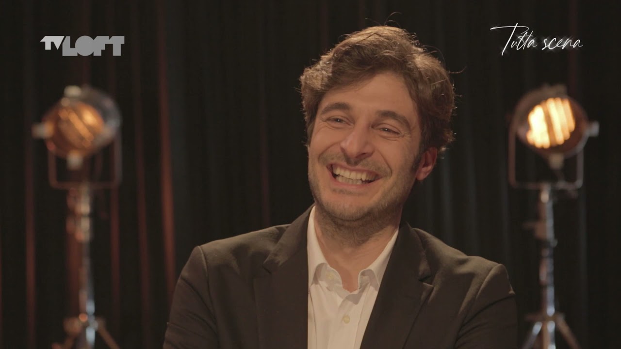 Lino Guanciale per 'Tutta scena - Il teatro in camera' in esclusiva su TVLOFT