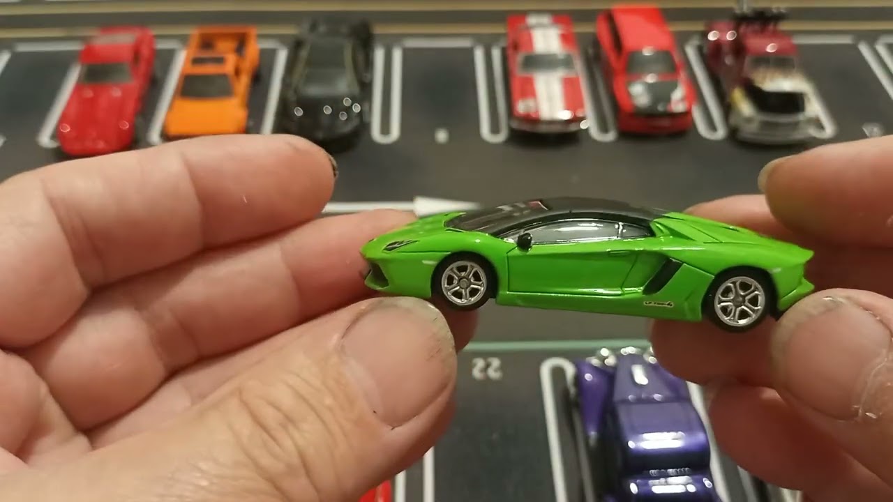 Unboxing de un Lamborghini de CCA