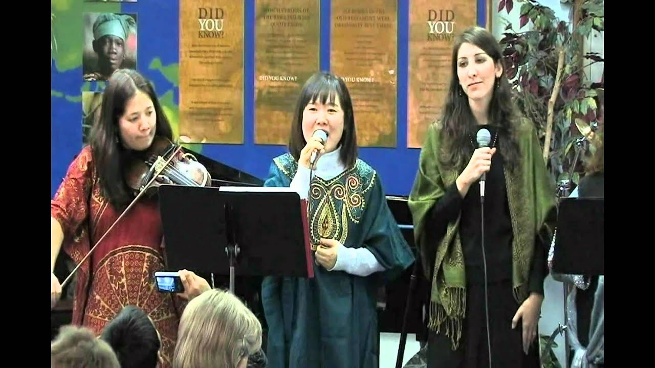 ISHQ singing 'Lovely Star in the Sky' (Hanure Binnanun), Korean Christmas song .mp4