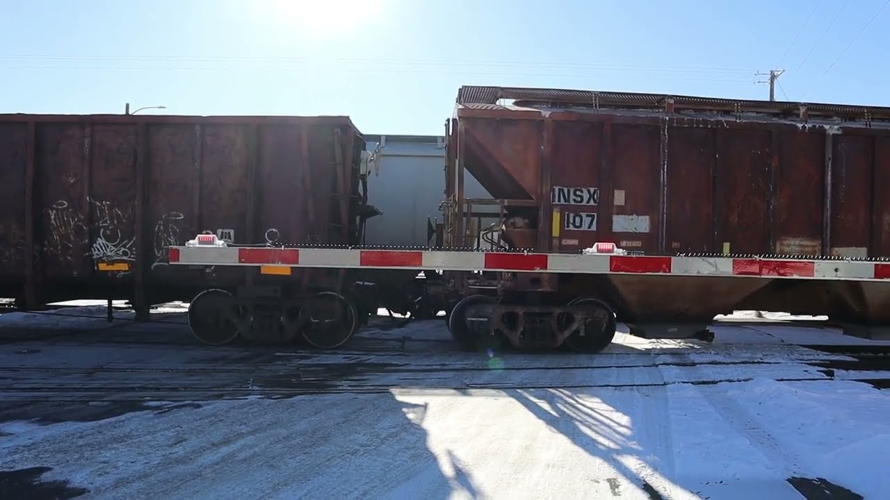 Union Pacific Local Grainer, Long Train to St Paul, & CHS Loco Moving Multiple Directions, Savage MN