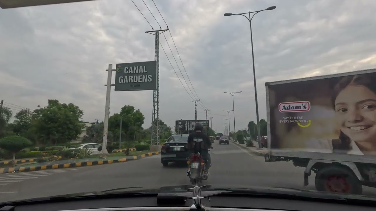 Defence Road to Bahria Town Lahore (street view)