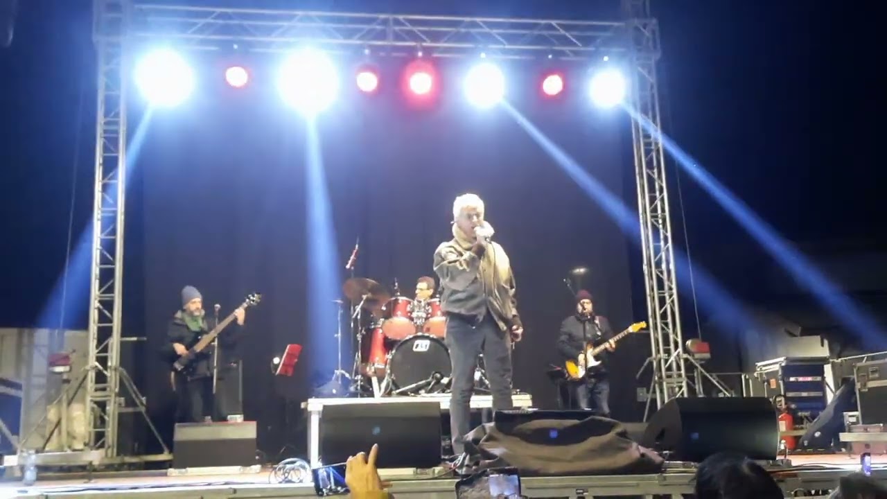 06/12/23 Festa di San Nicola, Scandale, piazza indipendenza con DON BACKY e A. Londino in concerto