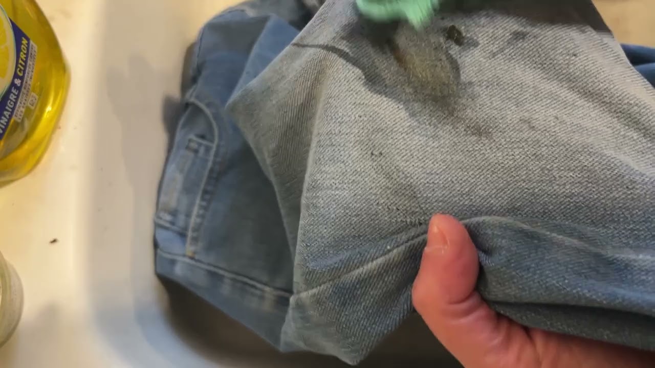 Oil Paint Stain Fix – How to Remove Oil Paint from Clothes