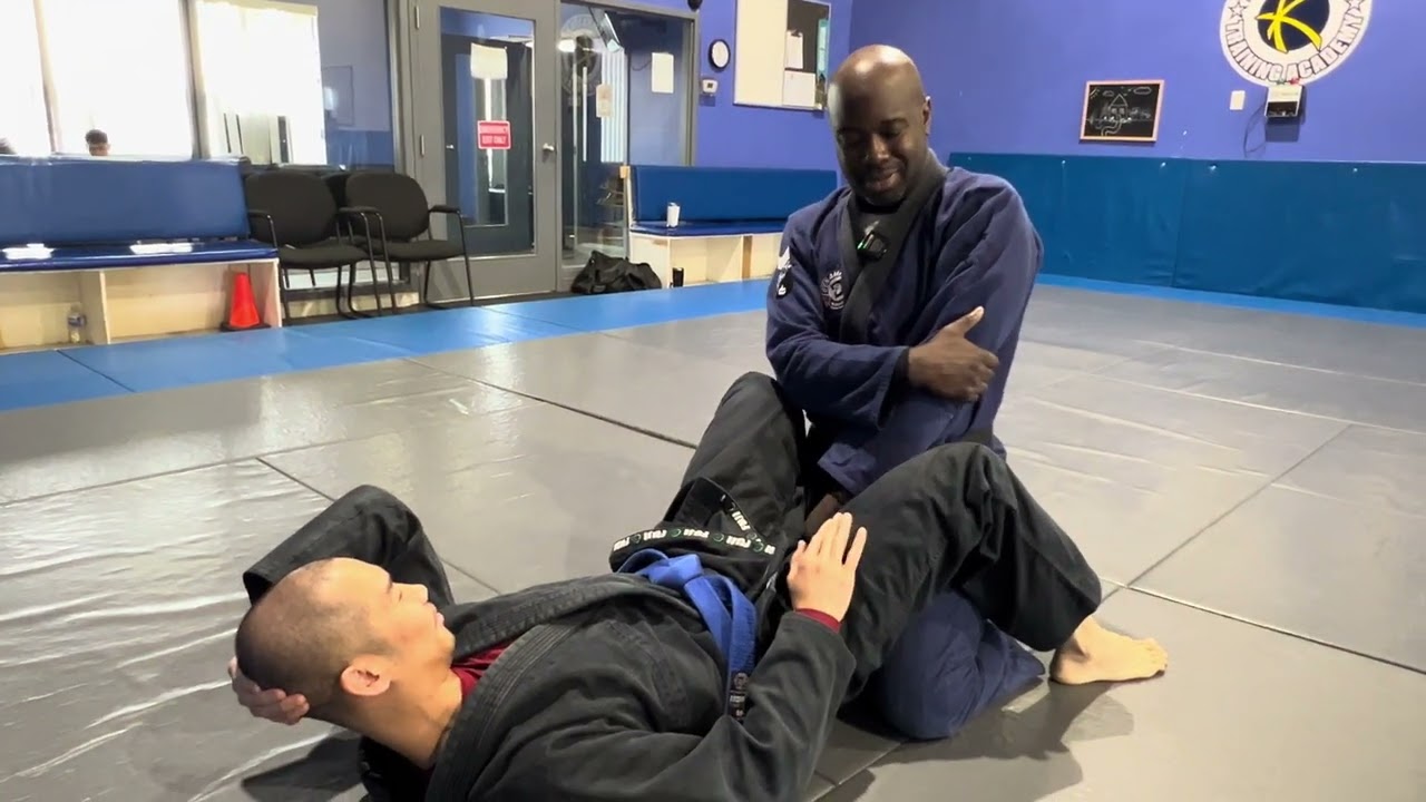 KOMBAT ARTS Mississauga | Brazilian Jiu Jitsu | Tapping