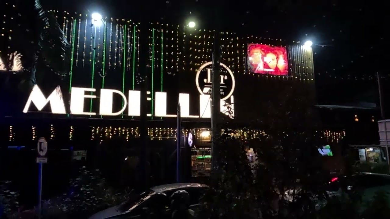 Plus Ultra Medellín El Poblado Bars