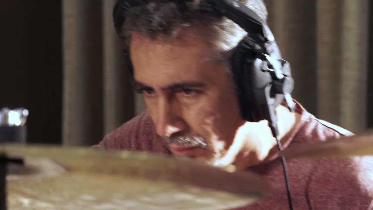 Partido ao Meio- Clip lançamento  Nova Eyedentity ( Odery Drums)