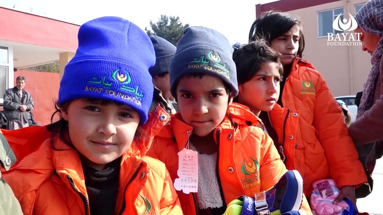 اهدای لباس های زمستانی به اطفال پرورشگاه علاوالدین