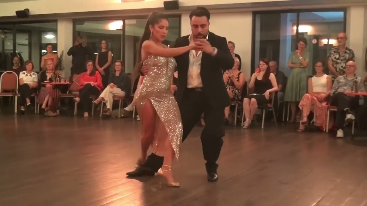 Clarisa Aragón & Jonathan Saavedra: 