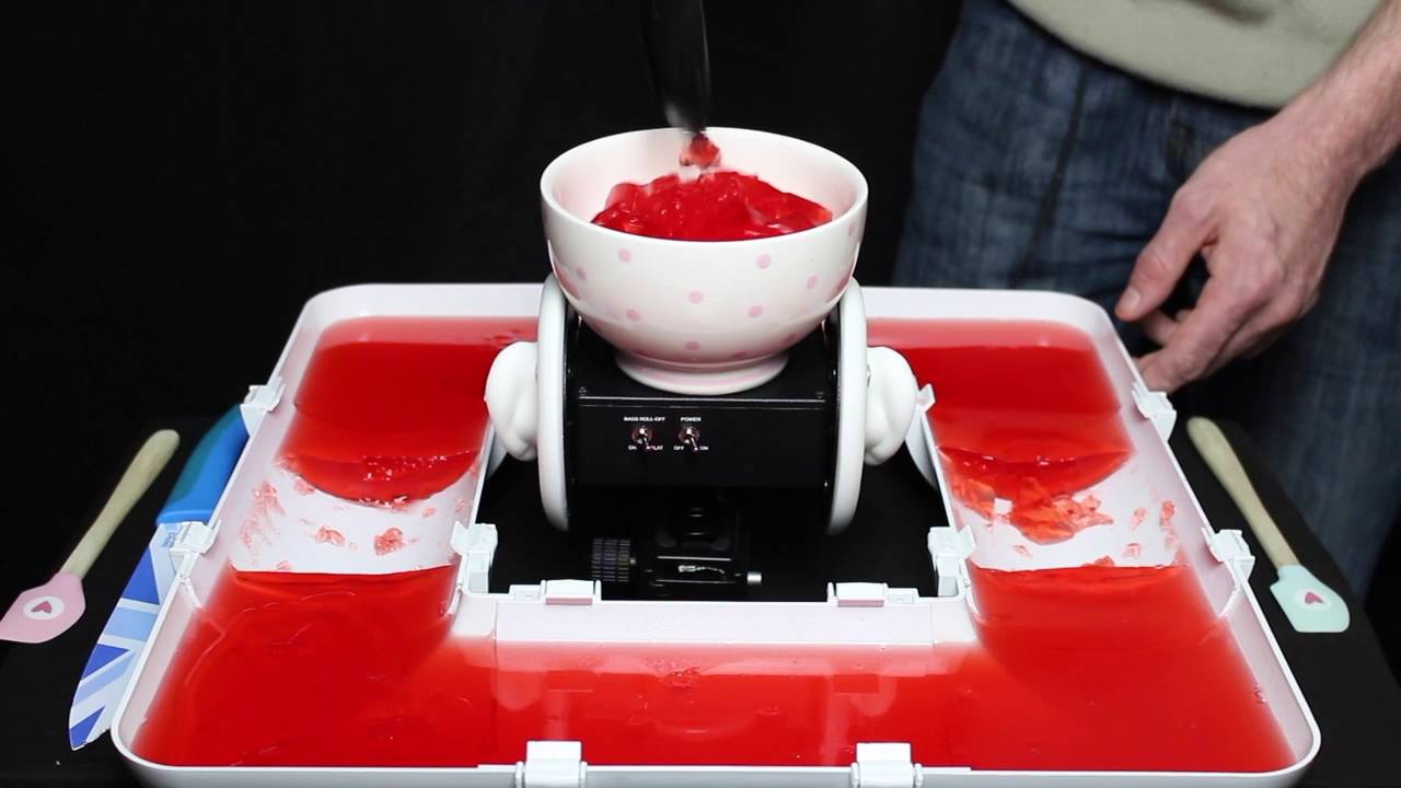 ASMR 3Dio Gutter Dessert. jelly, cream, custard, whip. Different Tingle sounds (No Talking)