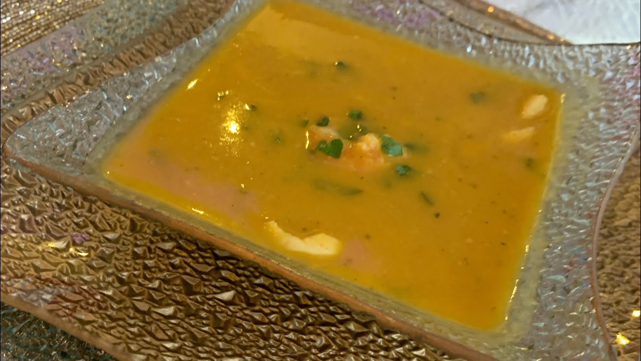 شوربة الحوت الرائعة واللذيذة بالخضر وفواكه البحر😋 La soupe de poisson