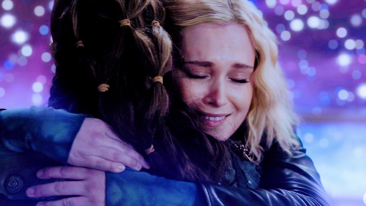 Clarke & Lexa [7x16] part 1 HD
