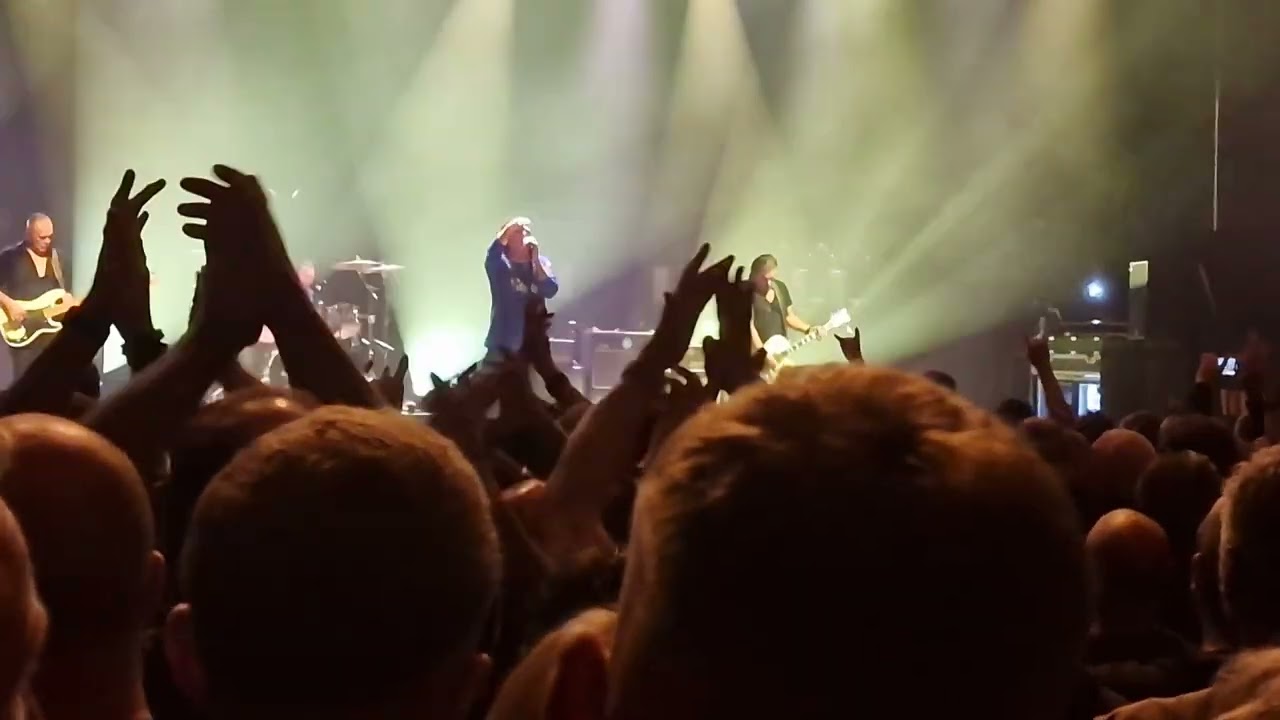 The Cult -  She Sells Sanctuary. Live at the O2 Apollo, Manchester.