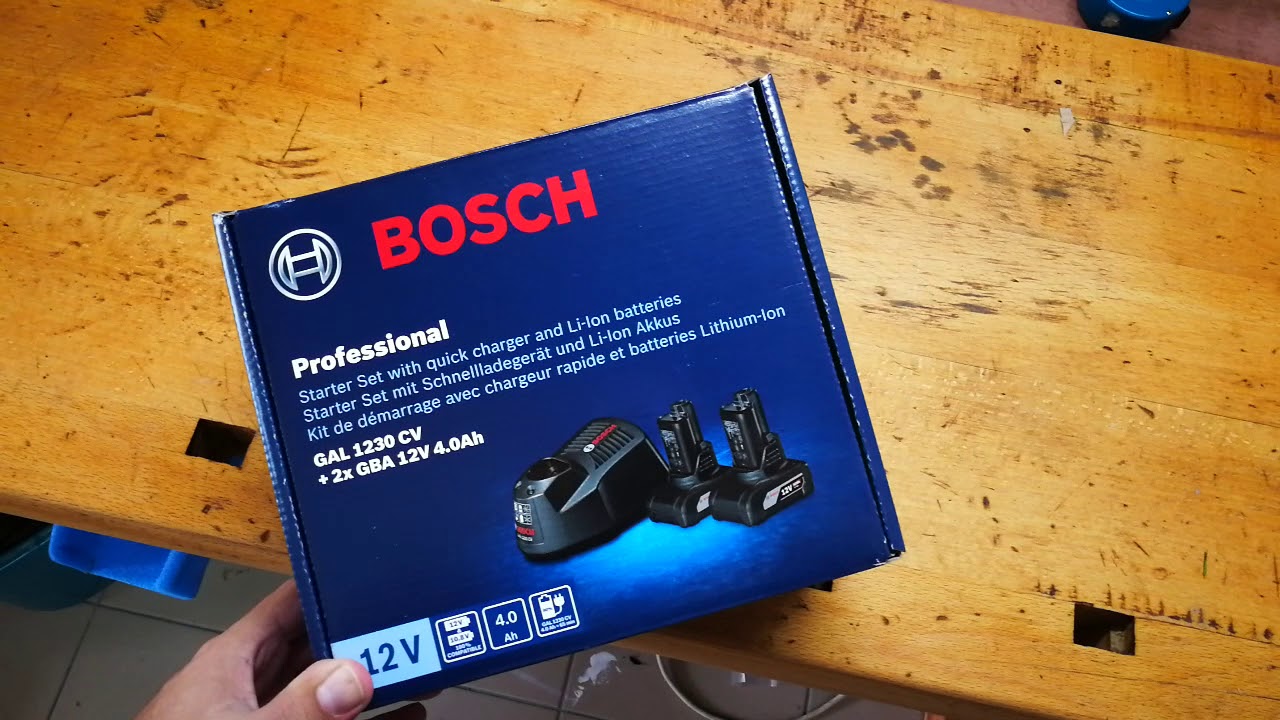 Unpacking / unboxing Starter set 2 x GBA 12V 4.0 Ah + GAL 1230 CV 1600Z00047