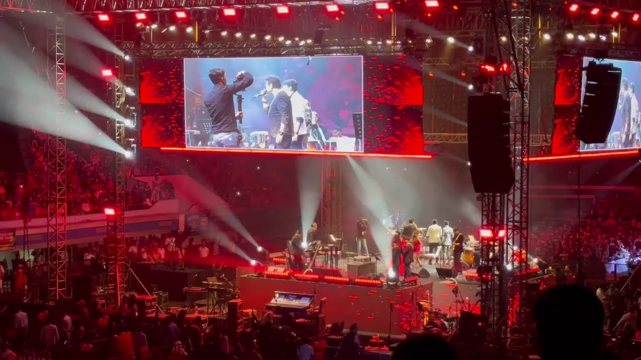 vlog 1| Jab kisiki taraf dil - Pyaar to hona hi tha | Kumar Sanu Stage Performance 14/02/26 Kolkata