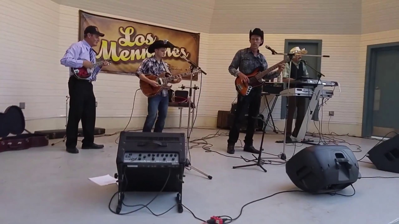 Los Mennones. Morena morenita