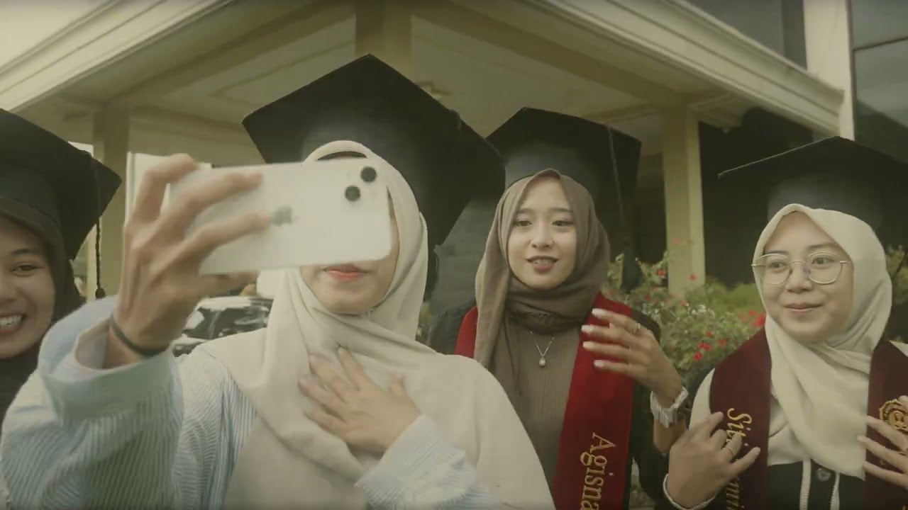 TERIMAKASIH GURU KAMI - VIDIO ANGKATAN WISUDA X UNIVERSITAS HAMZANWADI TAHUN 2025
