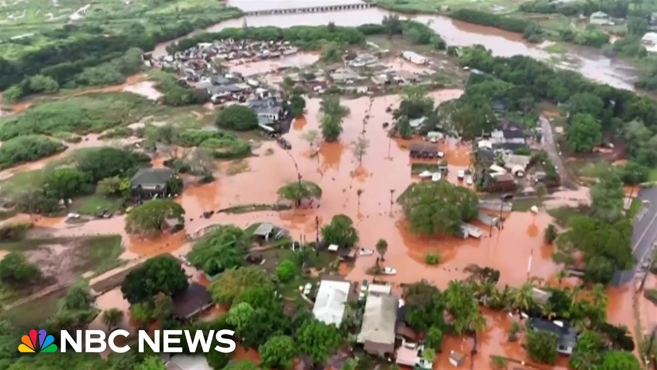 Major flood emergency prompts mass evacuations and rescues in Hawaii