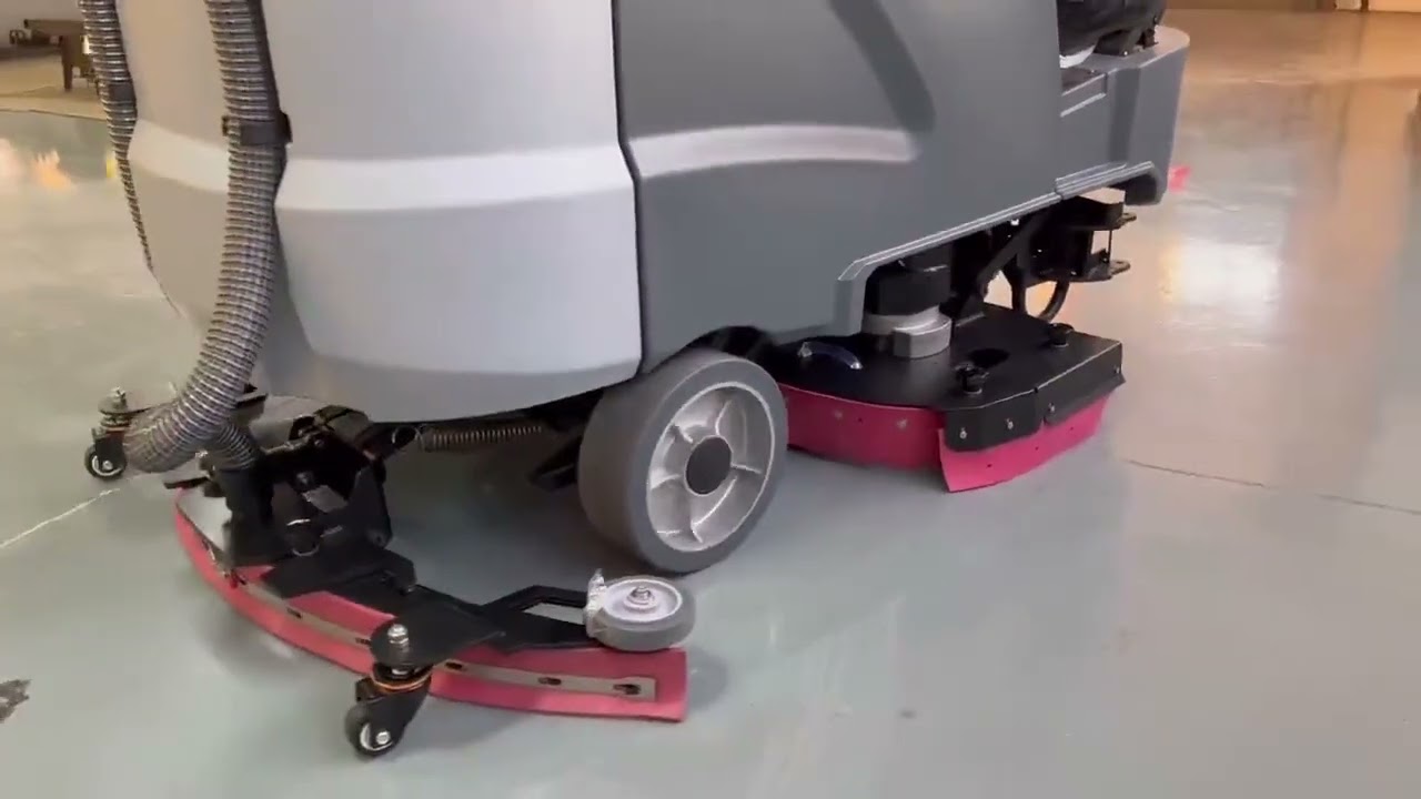 Powered sweeping machine, highly efficient and convenient