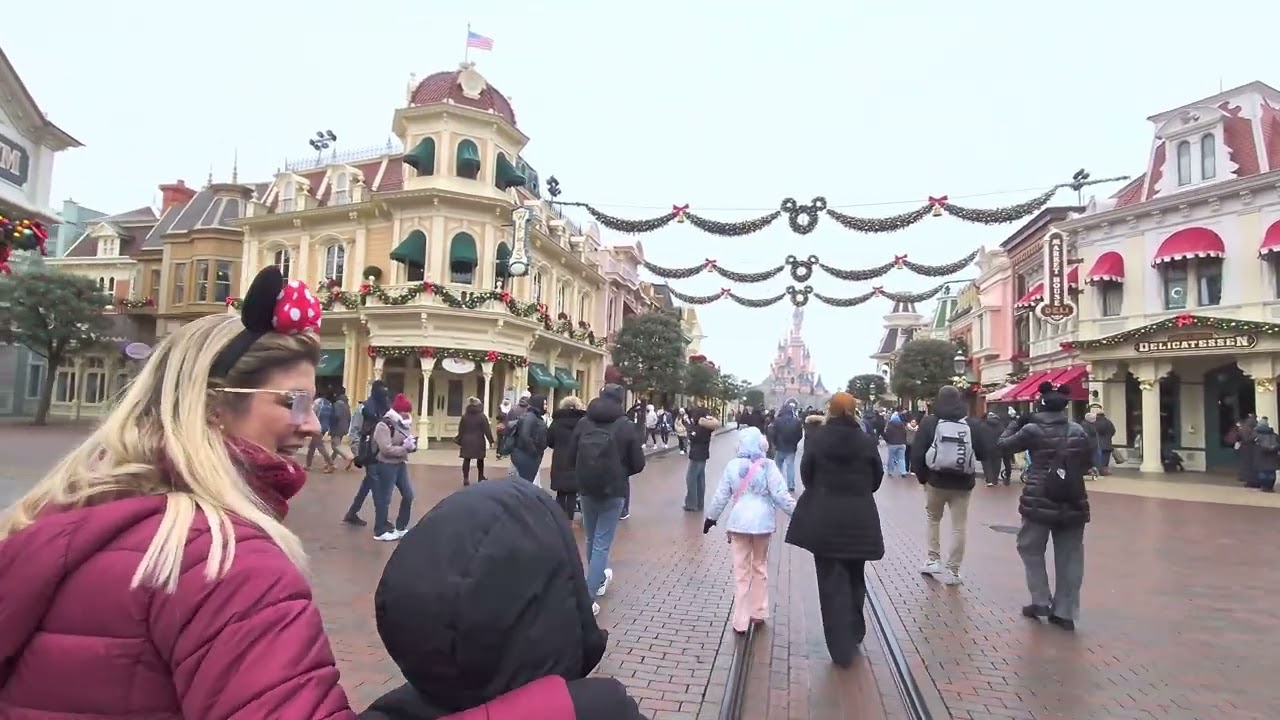 Caito na Disney Paris. Janeiro 2026  #Disney #Paris #snow 