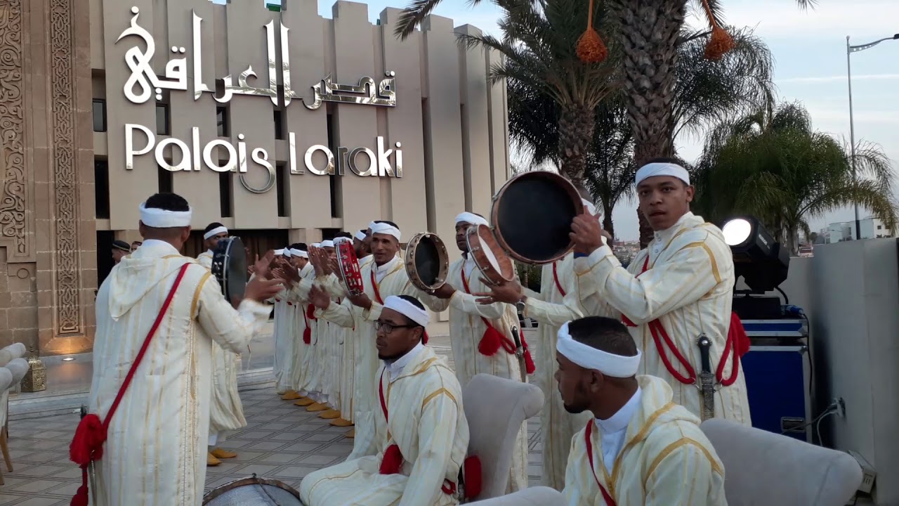 مجموعة أحواش تفركالت تتألق و تبدع من جديد في المهرجان الدولي الأول للقفطان بقصر العراقي بمدينة مكناس