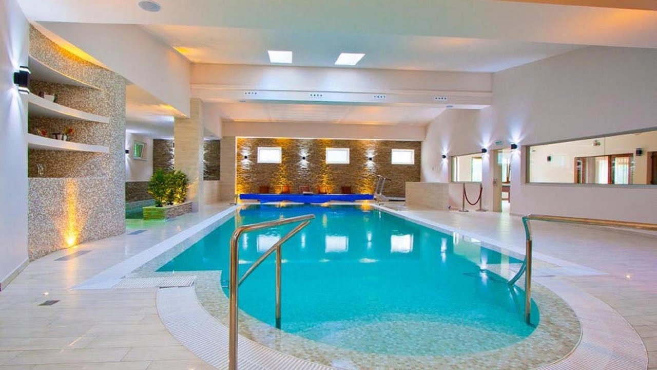 Hotel Orizont, Călimăneşti, Romania | Holiday with Falguni
