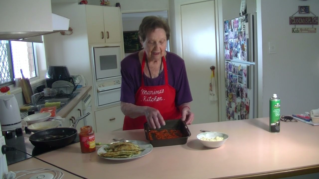 MARINA'S  KITCHEN --ZUCCHINI  PARMIGIANA