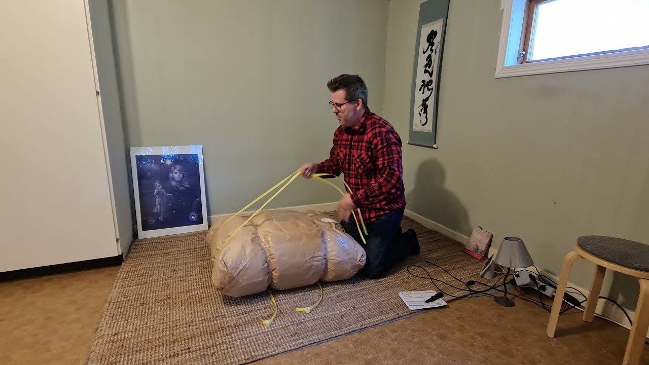 Unboxing futon-matress (shikibuton)