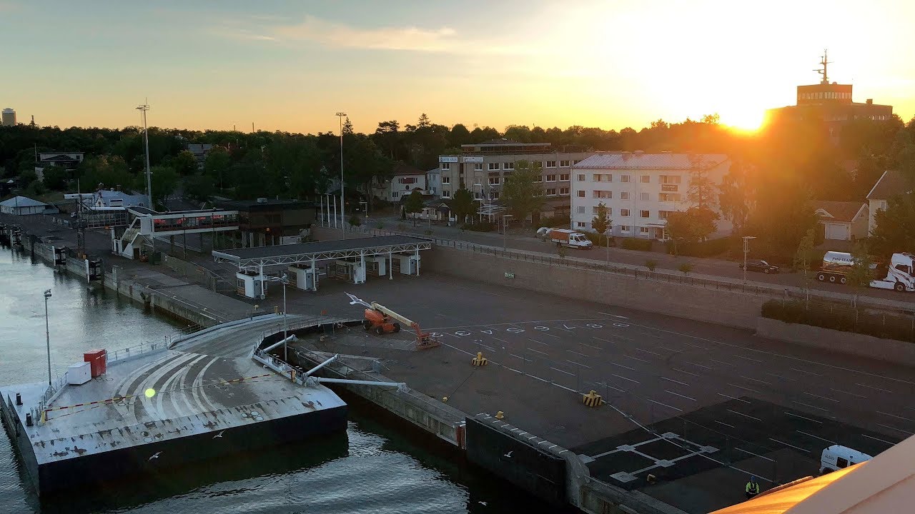 Круиз Таллин-Стокгольм на пароме Baltic Queen. Музей Халлвил.