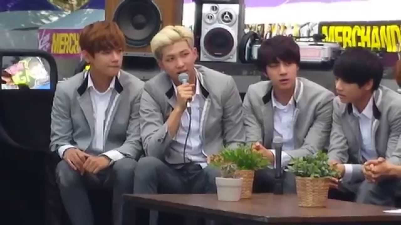 RapMon and Dumbfoundead Rap Battle at KCON 2014